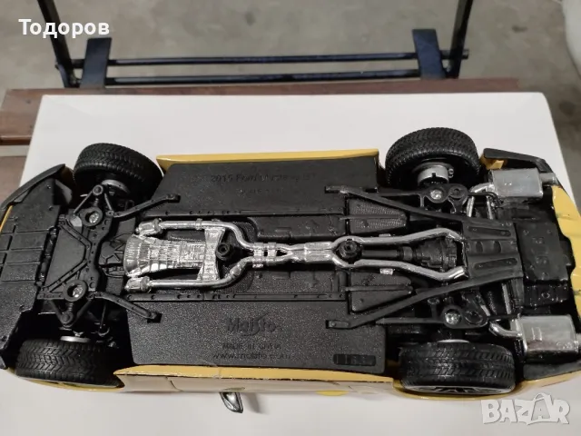 мащабен модел колекционерска количка Ford Mustang, снимка 11 - Колекции - 47829193