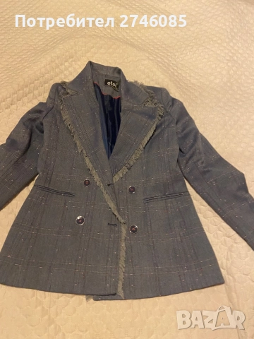 Дамски костюм 