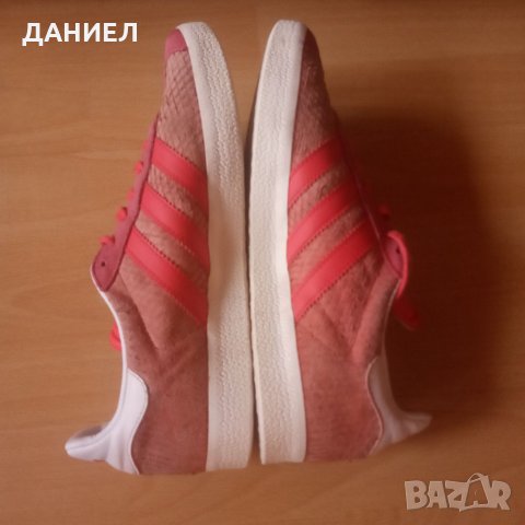 Оригинални Дамски маратонки Adidas GAZELLE номер 40, снимка 8 - Маратонки - 31859525