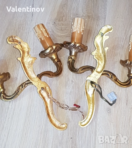 Чифт старинни бронзови аплици в стил Луи 15, снимка 2 - Антикварни и старинни предмети - 52256393