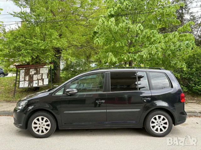 Volkswagen Touran, снимка 2 - Автомобили и джипове - 55769296