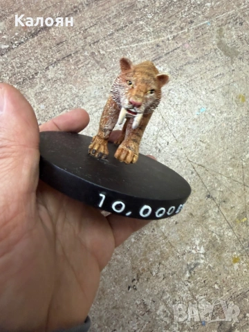 Фигурка колекционерска саблезъб тигър ледена епоха, снимка 2 - Фигурки - 54307852