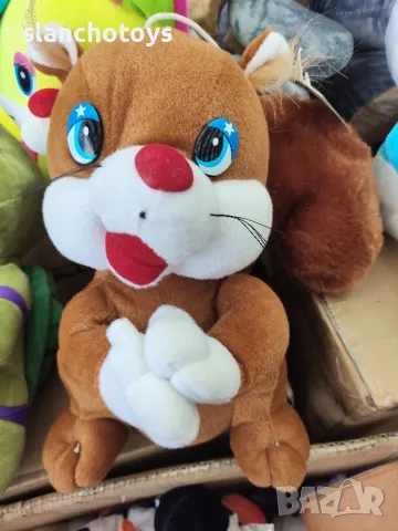 Плюшена катеричка, снимка 1