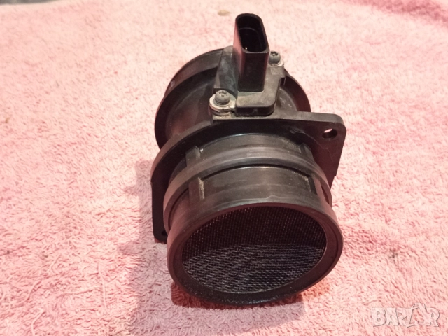 Дебитомер HITACHI за AUDI A4 A6 VW Golf 6 Seat Skoda - 2.0TFSI и 2.0GTI, снимка 3 - Части - 51701933