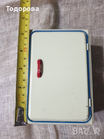 Старинна метална играчка-хладилник, снимка 6 - Антикварни и старинни предмети - 39088996