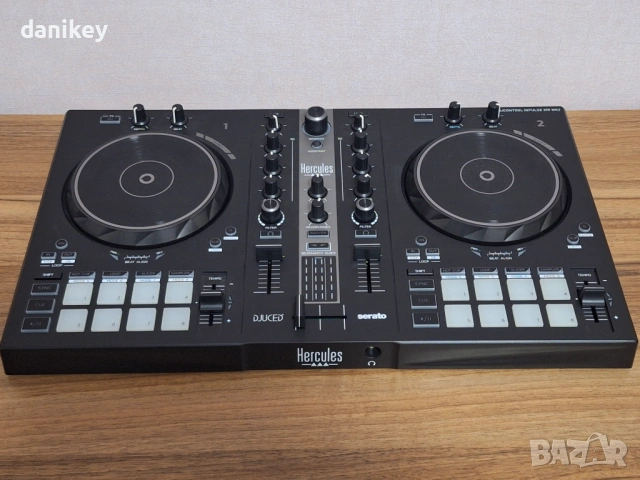 Hercules DJControl Inpulse 300 MK2 – DJ контролер като нов неизползван, снимка 4 - Ресийвъри, усилватели, смесителни пултове - 53261778