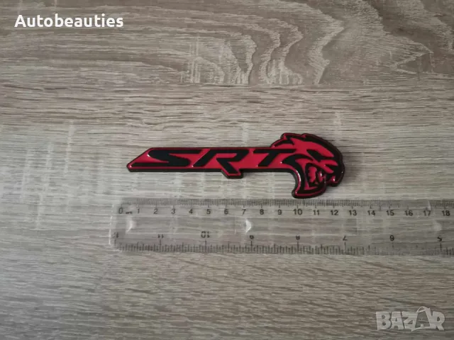 SRT Hellcat черно с червено емблема дясна, снимка 2 - Аксесоари и консумативи - 47977407