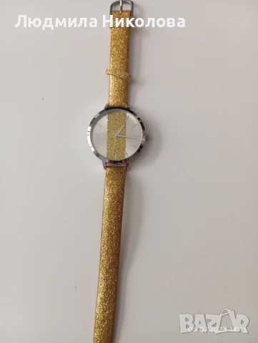 Дамски часовник Avon, снимка 2 - Дамски - 50926680