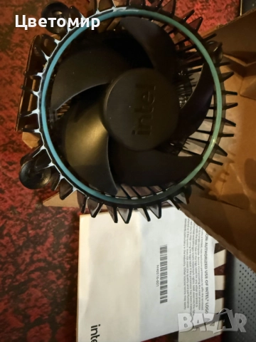 Продавам Intel Laminar RM1 - Чисто Нов LGA1700 CPU Cooler за Процесор!, снимка 2 - Процесори - 52407033
