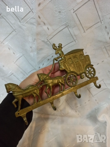 Месингова закачалка за ключове с дизайн на коне и карета,дължина 22 см., снимка 3 - Антикварни и старинни предмети - 52582374