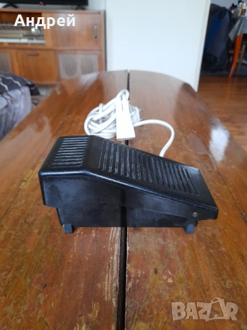 Стар педал за шевна машина #12