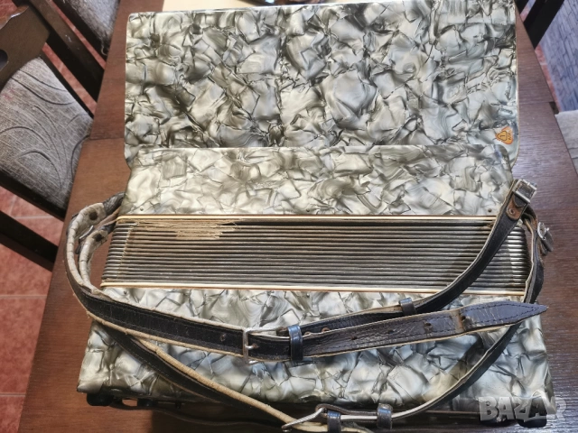 акордеон WELTMEISTER  - 80БАСА, снимка 7 - Акордеони - 53165256