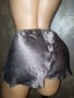 Копринени фини шорти в бежовокафяв цвят със странична дантела  М, снимка 1 - Бельо - 38313037