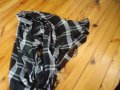 нов шал черно бяло каре, снимка 3
