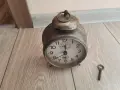 Стара работе и звънящ будилник, снимка 3