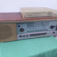 ИОЛАНТА 1969г СССР Радиограмофон, снимка 1 - Радиокасетофони, транзистори - 31532810