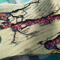 Дървена дъска с епоксидна смола, снимка 1 - Декорация за дома - 42768359