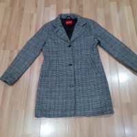 Дамско палто на GUESS , снимка 1 - Палта, манта - 44366433