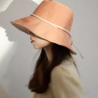 Красива дамска шапка с панделка в модерни нежни цветове (001) - 4 варианта, снимка 3 - Шапки - 44778824