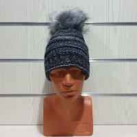 Нова дамска плетена шапка тъмносин меланж с помпон/пух, снимка 4 - Шапки - 30963365