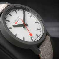 Швейцарски часовник Mondaine MS1.41111.LH -40%, снимка 3 - Мъжки - 39722649