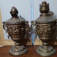 Уникални старинни газени лампи комплект два броя с красиви орнаменти и фигурки ангелчета , снимка 4 - Настолни лампи - 44781899