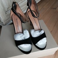 Чисто нови черни естествен велур и кристали Сваровски сандали на висок ток Eva Longoria, снимка 3 - Сандали - 37495782