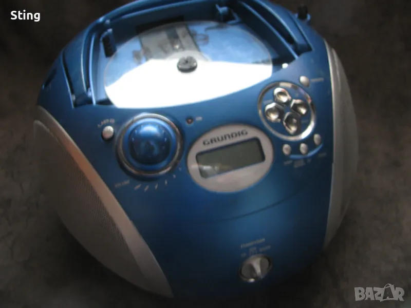 GRUNDIG  RCD 1420 MP3  Радиокасетофон  ,  Отличен, снимка 1