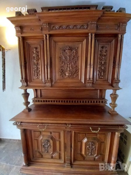 Френски дъбов резбован бюфет масив антика, снимка 1