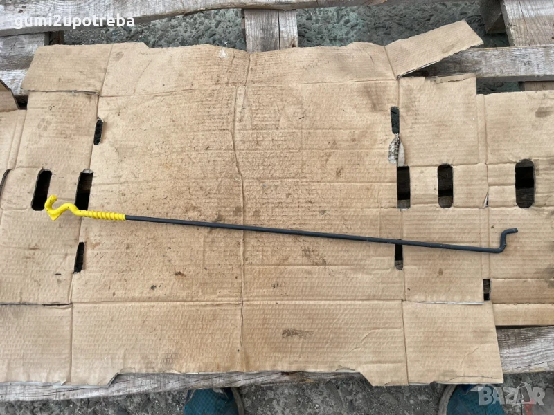 Щека Опора Преден Капак 10A823363B Volkswagen ID.3 E11 pro, снимка 1