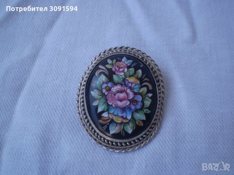 Винтидж брошка порцелан на цветя от времето на СССР, снимка 1