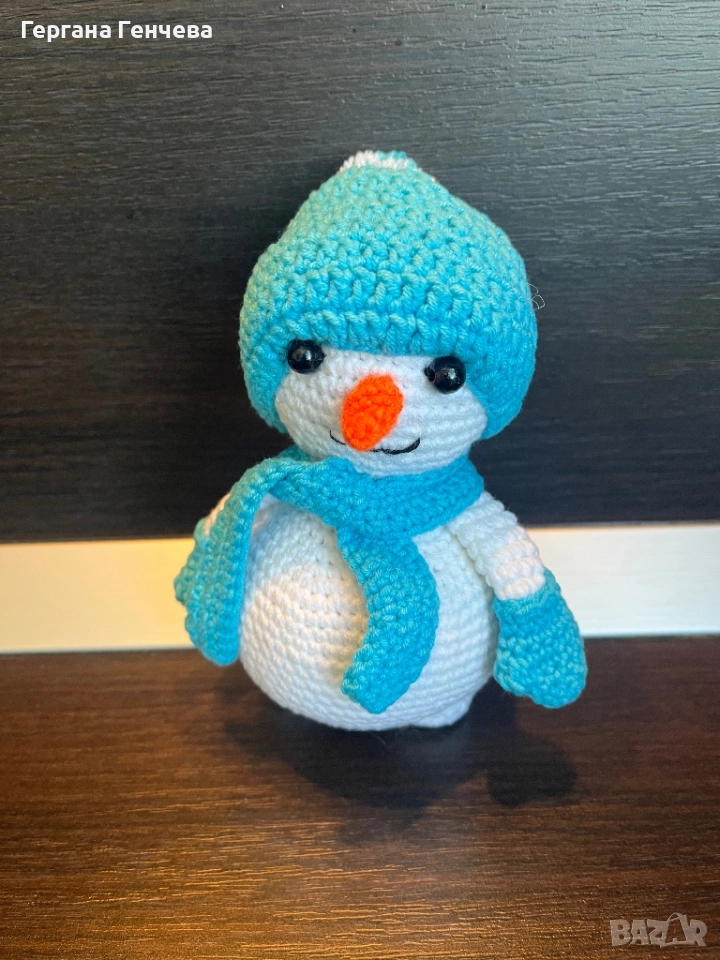 Ръчно плетен снежен човек – уникална декорация или подарък!, снимка 1