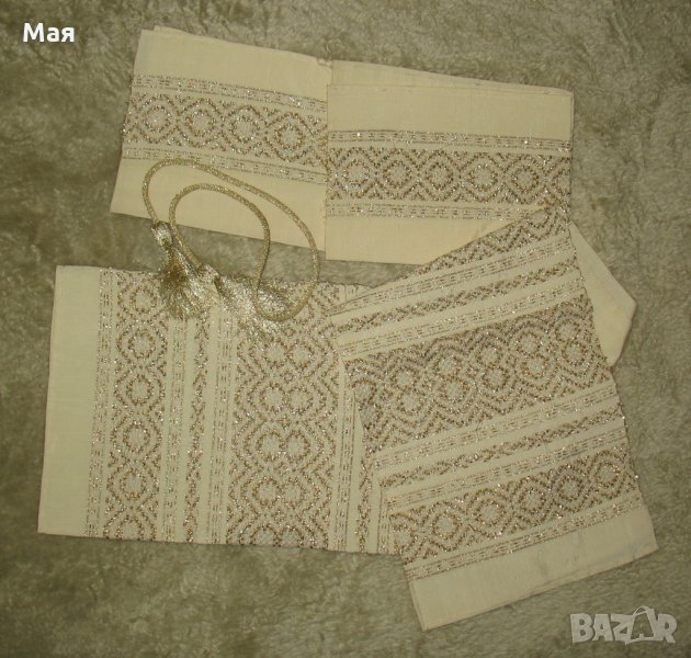 Луксозен комплект тишлайфер, и 2 карета-с бродеря от ламе и шнур , снимка 1