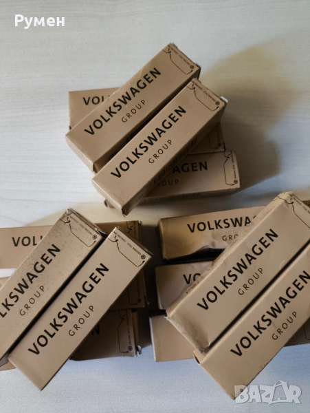 OEM ( оригинални ) запалителни свещи за автомобили от VW GROUP , снимка 1