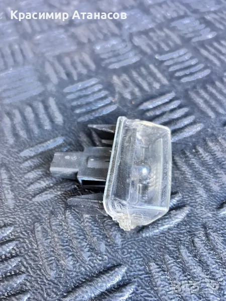 Плафон заден номер за Тойота Авенсис T27 комби.  2012-2015г, снимка 1