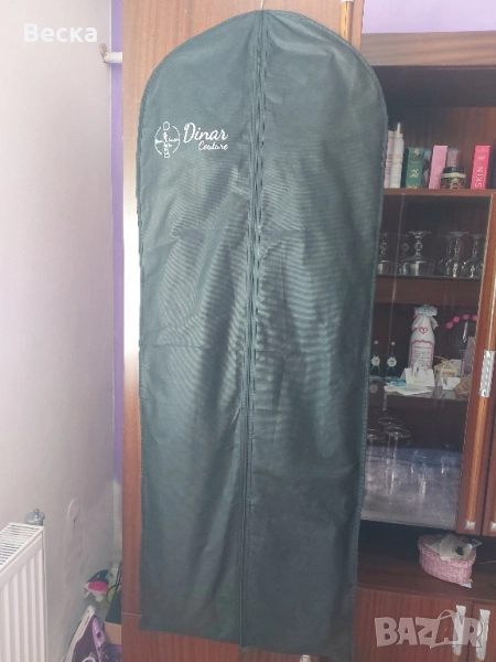 Елегантна черна рокля с блестящ ефект, снимка 1