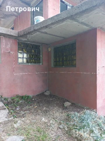 Направа на всякакъв вид покриви, градински бараки, навеси, барбекюта!, снимка 11 - Ремонти на покриви - 48909501