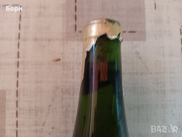 Ретро,колекционерска бутилка 1977г, снимка 2 - Други ценни предмети - 42244395