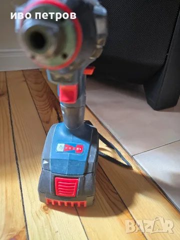 🔧 Bosch Professional GDX 18V-EC – безчетков ударен гайковерт Продавам Bosch Professional GDX 18V-EC, снимка 3 - Винтоверти - 56180397