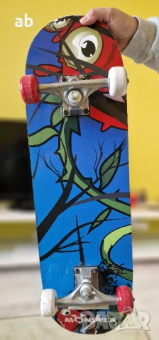 Скеитборд Monster използван в добро състояние, снимка 2 - Скейтборд, ховърборд, уейвборд - 50594390