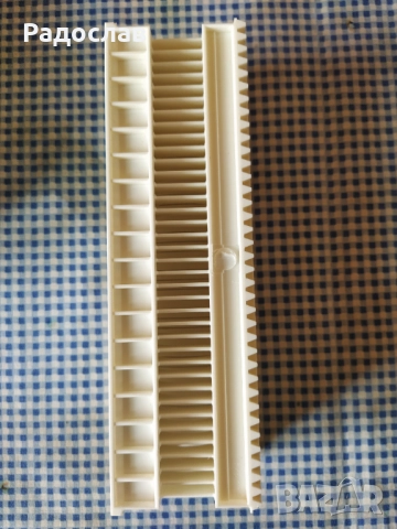 Pentacon кутия / касета за диапозитиви , снимка 3 - Чанти, стативи, аксесоари - 52030778