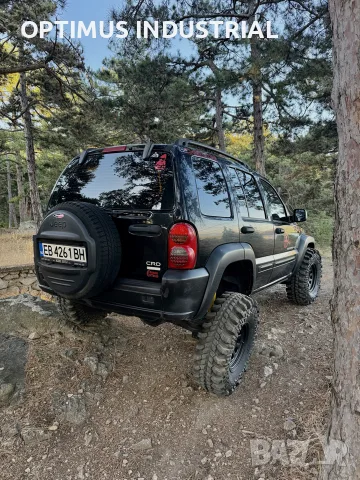 Jeep Cherokee KJ// OFF ROAD// TOP , снимка 4 - Автомобили и джипове - 54092882