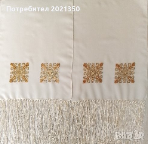 Ръчно бродиран копринен шал с автентичен мотив