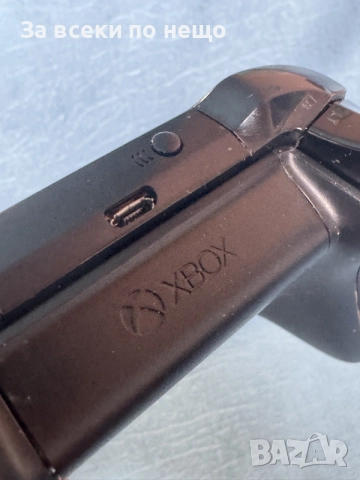 Оригинален джойстик Xbox One , model 1708, снимка 8 - Джойстици и геймпадове - 56060301