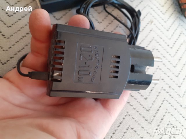 Стар калкулатор Електроника Б3 23, снимка 6 - Други ценни предмети - 31355360