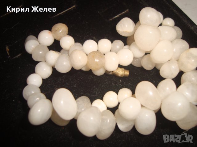 АРТ КОЛИЕ от МЛЕЧЕН БЯЛ КВАРЦ ПОЛУСКЪПОЦЕНЕН КАМЪК РЪЧНО НАНИЗАНО 16561, снимка 14 - Колиета, медальони, синджири - 30691365
