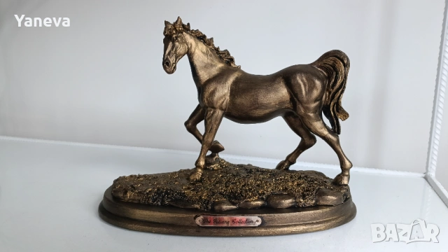 Кон , английска , реалистична статуетка с детайлно изработена мускулатура и грива , снимка 10 - Статуетки - 54031478