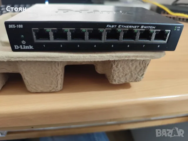 Суич D-Link DES-108/E, 100Mbps, 8x 10/100Mbps