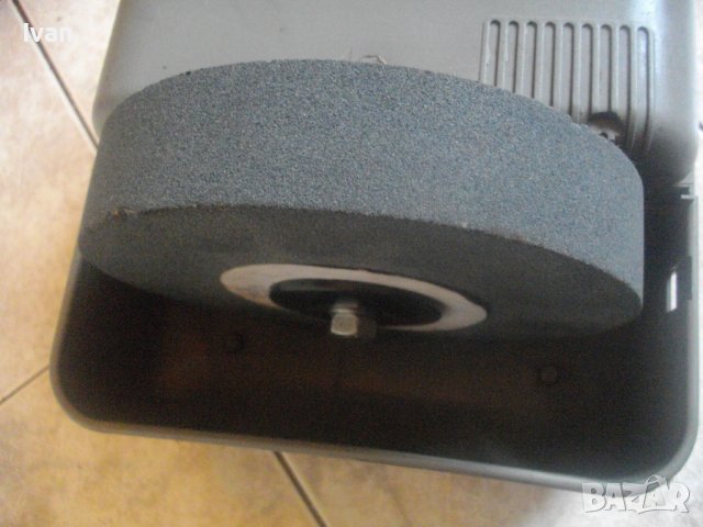 Нов ф200мм-Профи-Made in ITALY-Водно Шлайфане/Заточване-Шмиргел-160 об/мин-Бавна Скорост-190 Вата, снимка 6 - Други инструменти - 36915479