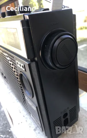 Hitachi TRK-5320E, 
радиокасетофон произведен през 1978г.-Работещ!, снимка 2 - Радиокасетофони, транзистори - 55745920